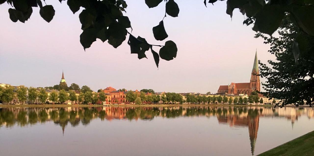 Schwerin Apartment Am Pfaffenteich Eksteriør bilde